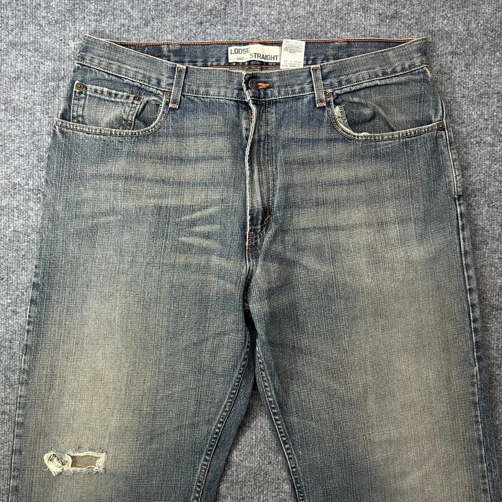 Levis levi 569